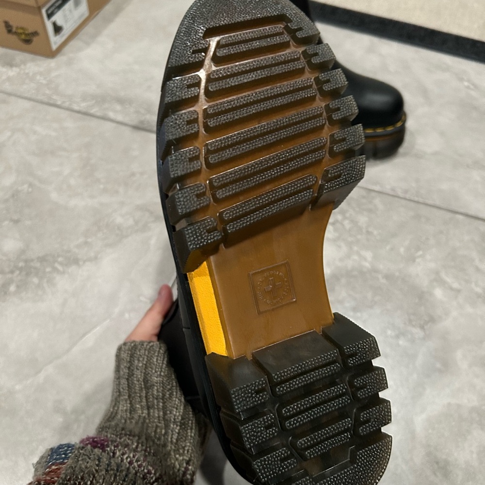 Dr. Martens Doc Martens Audrick Chelsea Black Boots - Picture 5 of 9